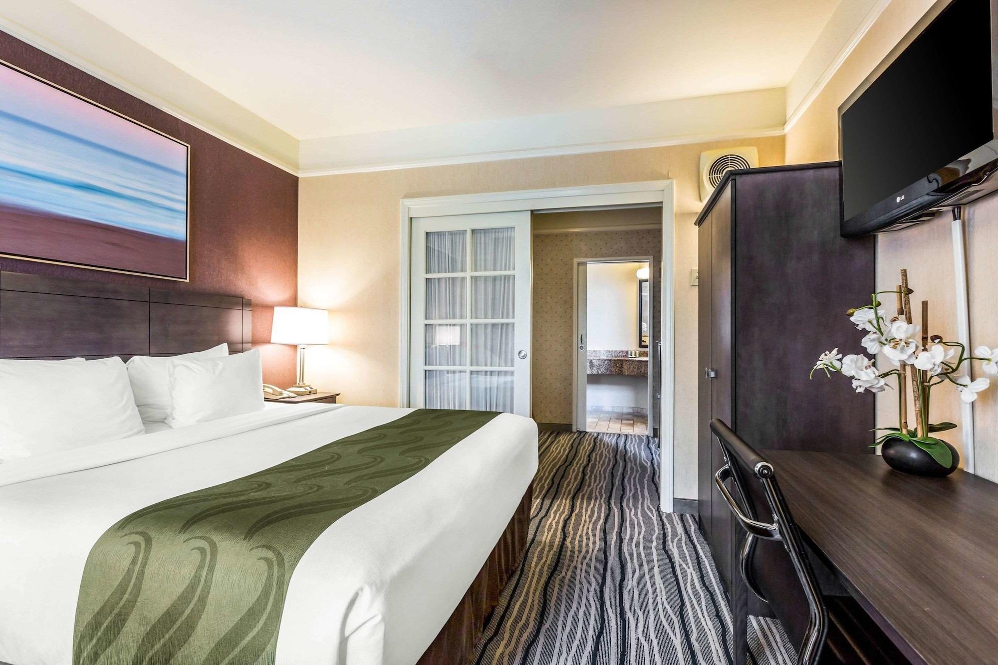 Ramada Suites By Wyndham San Diego Exteriér fotografie