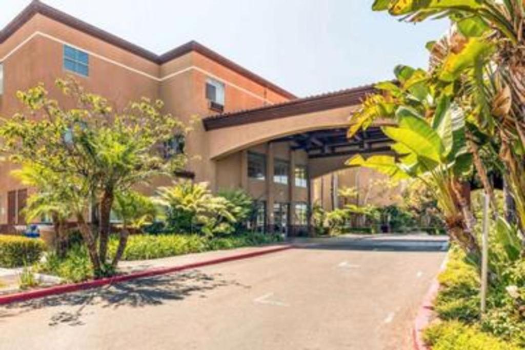 Ramada Suites By Wyndham San Diego Exteriér fotografie