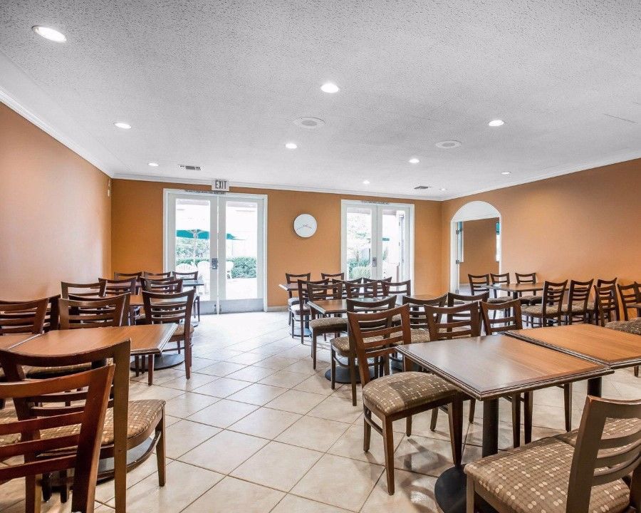 Ramada Suites By Wyndham San Diego Exteriér fotografie